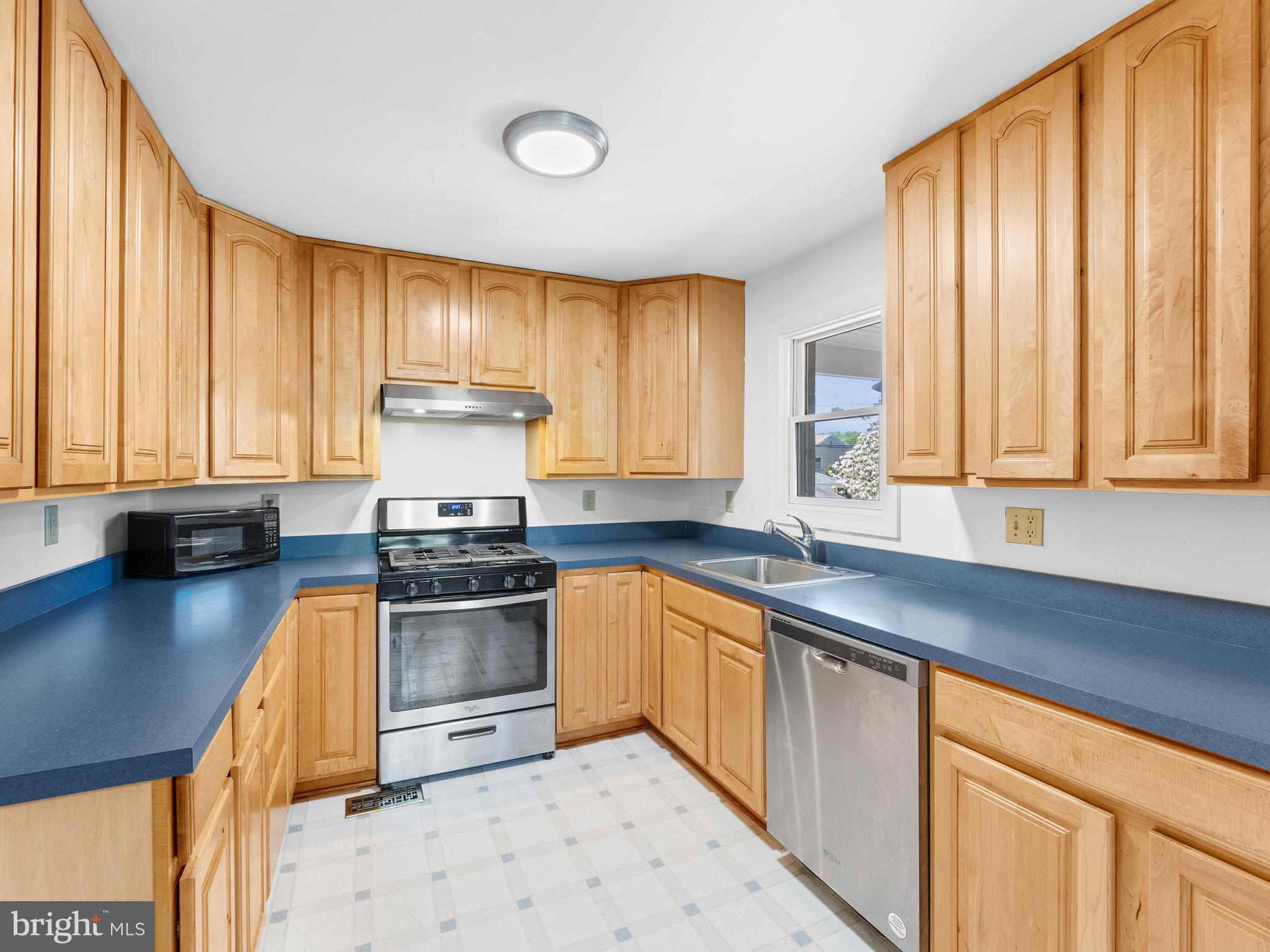 600 Maplewood Road Springfield, PA 19064 - Photo 9 of 47 Gallery Image 9