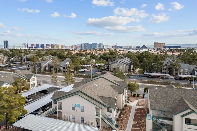 $1,025 | 5261 South Lindell Road, Unit 105, Las Vegas, NV 89118