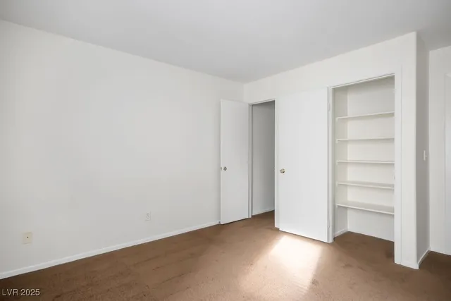 $1,035 | 5261 South Lindell Road, Unit 105, Las Vegas, NV 89118