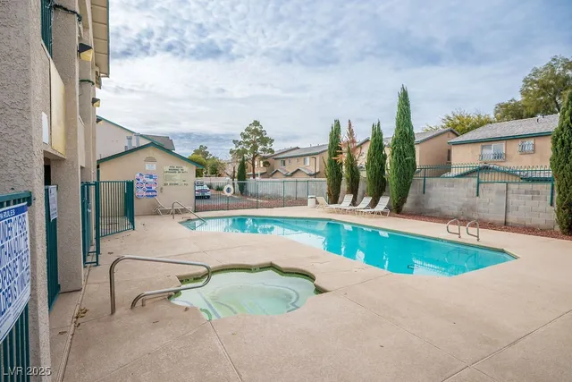 $1,035 | 5261 South Lindell Road, Unit 105, Las Vegas, NV 89118