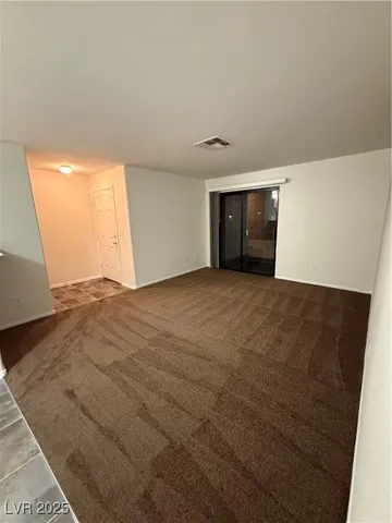 $1,025 | 5261 South Lindell Road, Unit 105, Las Vegas, NV 89118