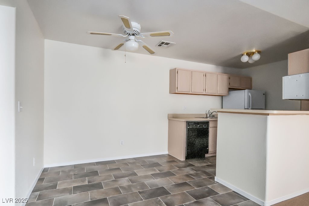5261 South Lindell Road, Unit 105 Las Vegas, NV 89118 - Photo 10 of 17