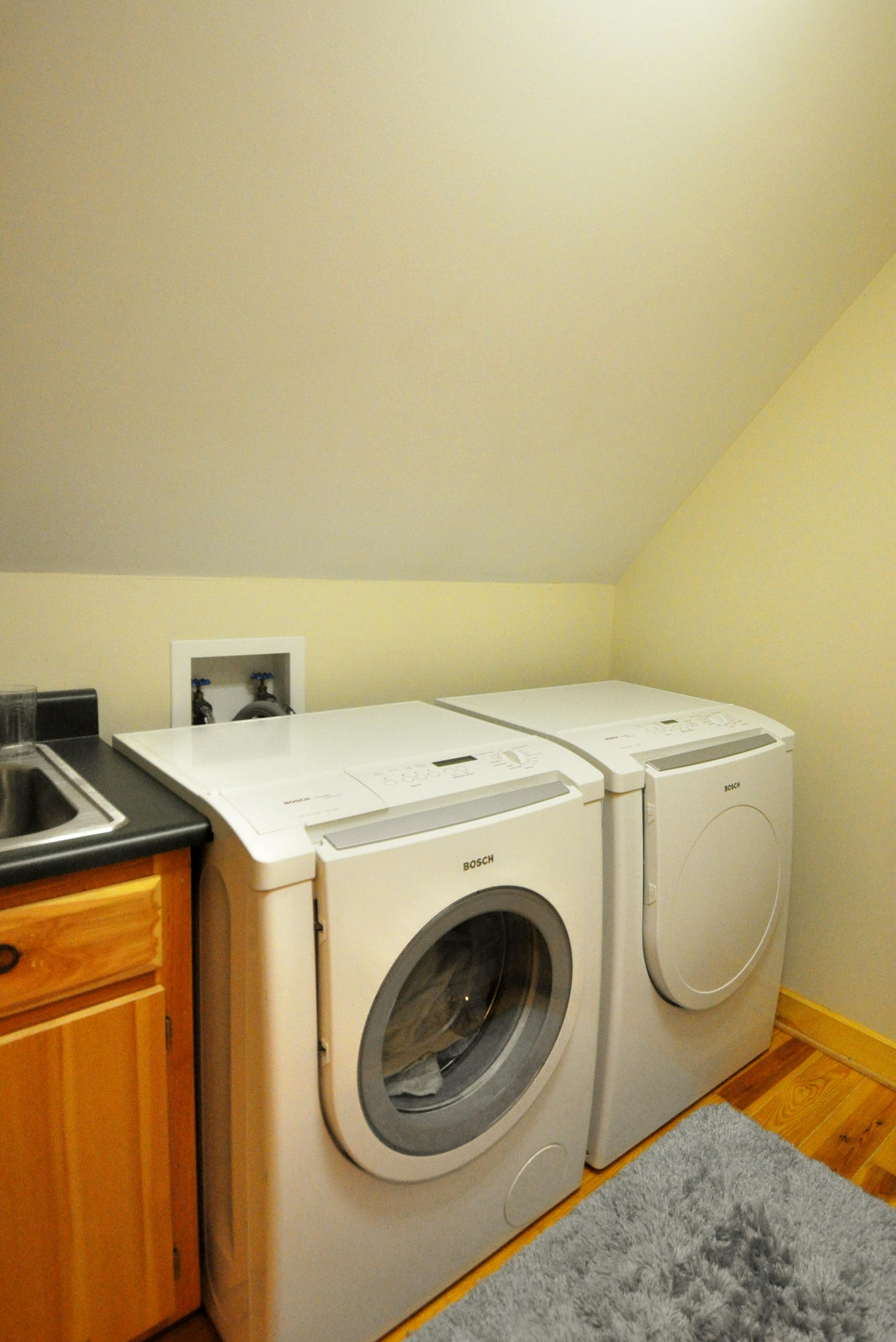 811 Laurel Road Townsend, TN 37882 - Photo 25 of 38 Laundry Room
