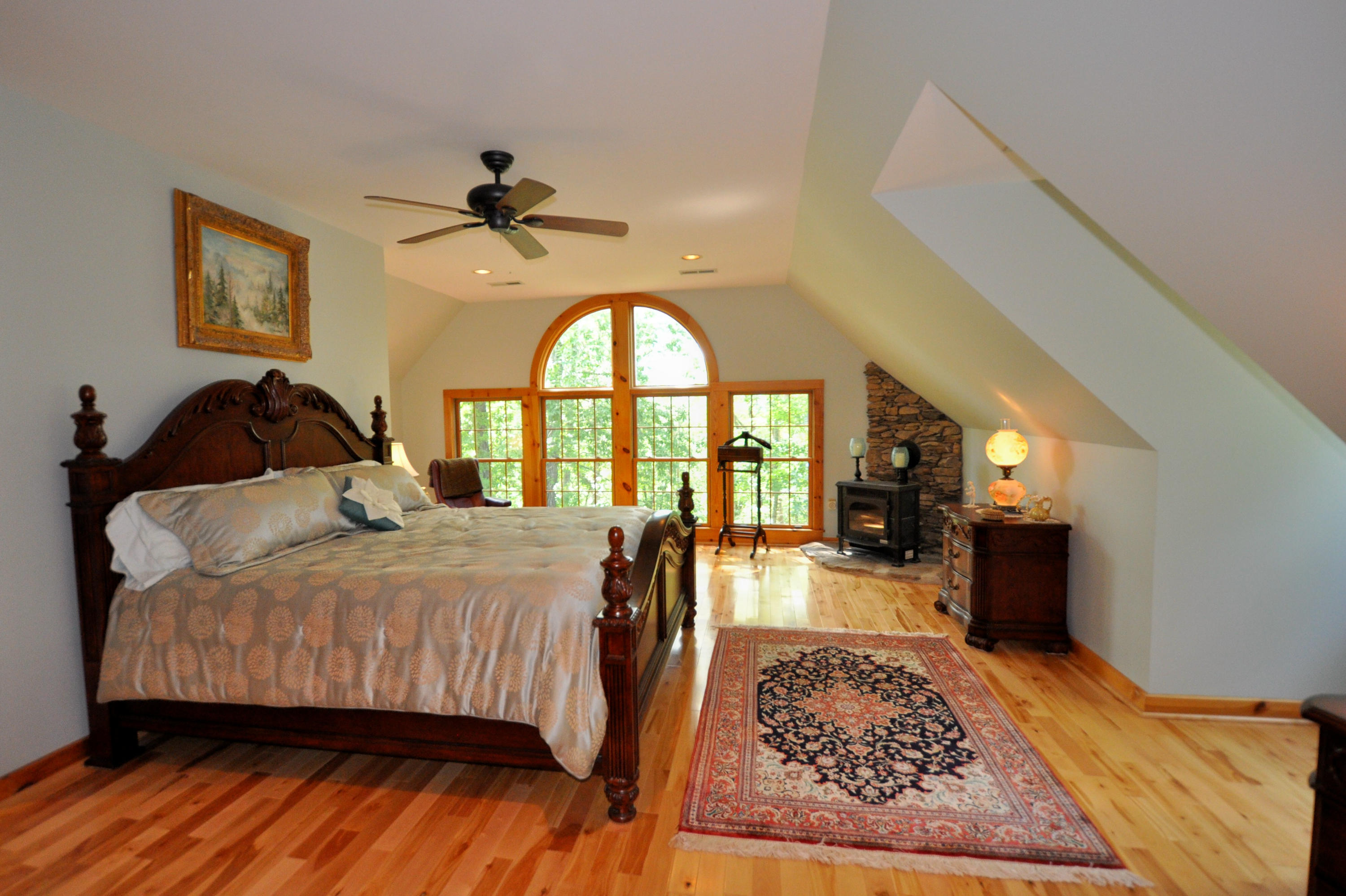 811 Laurel Road Townsend, TN 37882 - Photo 26 of 38 Master Bedroom