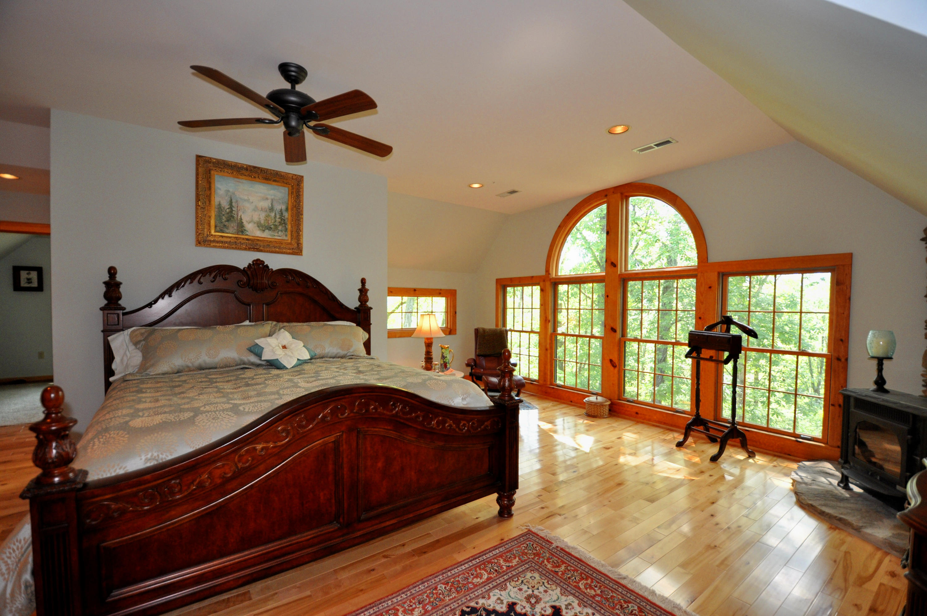 811 Laurel Road Townsend, TN 37882 - Photo 29 of 38 Master Bedroom