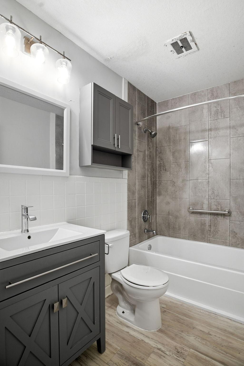 4628 Johnson Street Northeast Columbia Heights, MN 55421 - Photo 14 of 52