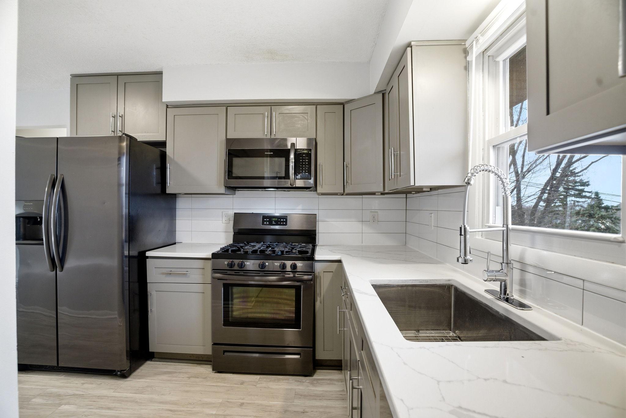 4628 Johnson Street Northeast Columbia Heights, MN 55421 - Photo 24 of 52