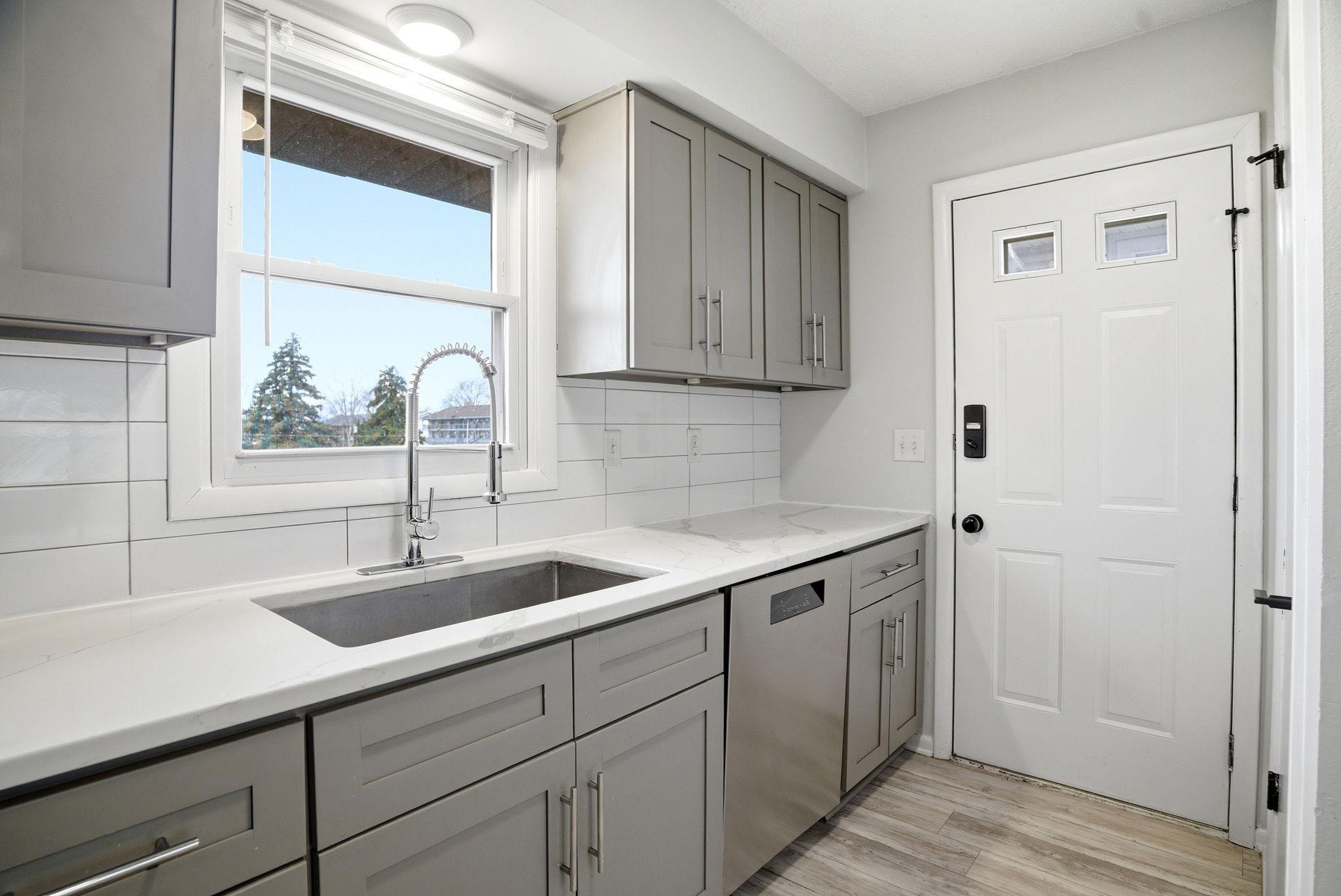 4628 Johnson Street Northeast Columbia Heights, MN 55421 - Photo 25 of 52