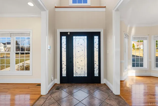 a view of an entryway of the house