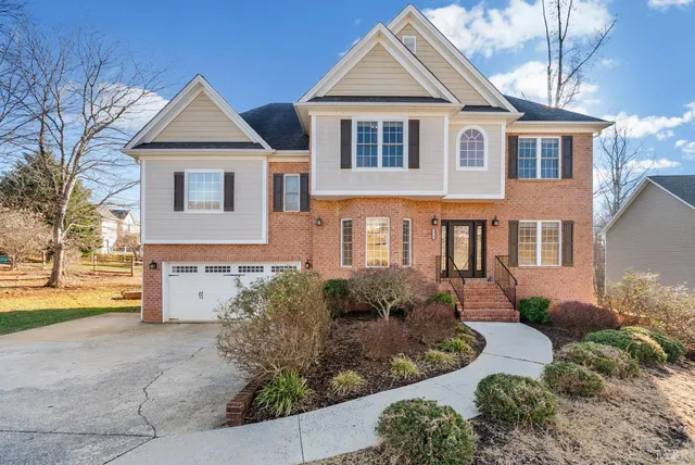 $534,900 | 1040 Hooper Woods Drive, Forest, VA 24551