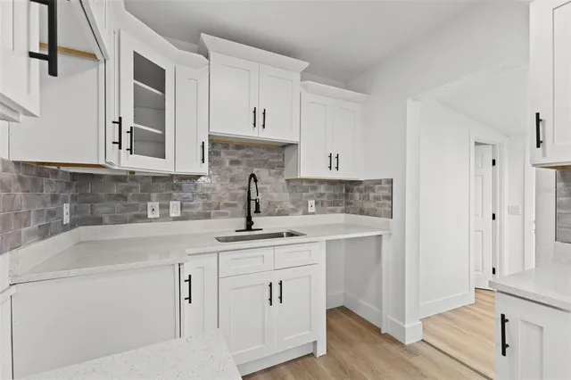 $2,000 | 2008 Oakwood Avenue, Tampa, FL 33605