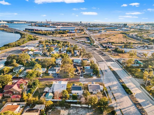 $2,000 | 2008 Oakwood Avenue, Tampa, FL 33605