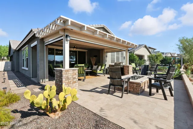 $750,000 | 4915 North 205th Glen, Buckeye, AZ 85396