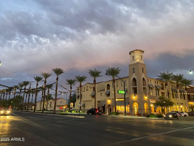 $750,000 | 4915 North 205th Glen, Buckeye, AZ 85396