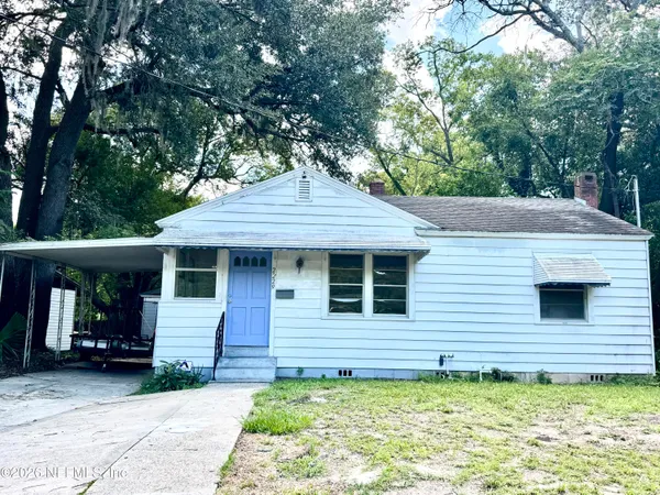 $199,900 | 2229 East Home Park Circle, Jacksonville, FL 32207