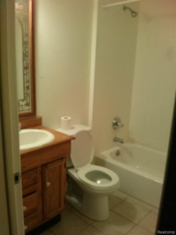 39 Texas Rochester Hills Rochester, MI 48309 - Photo 8 of 27