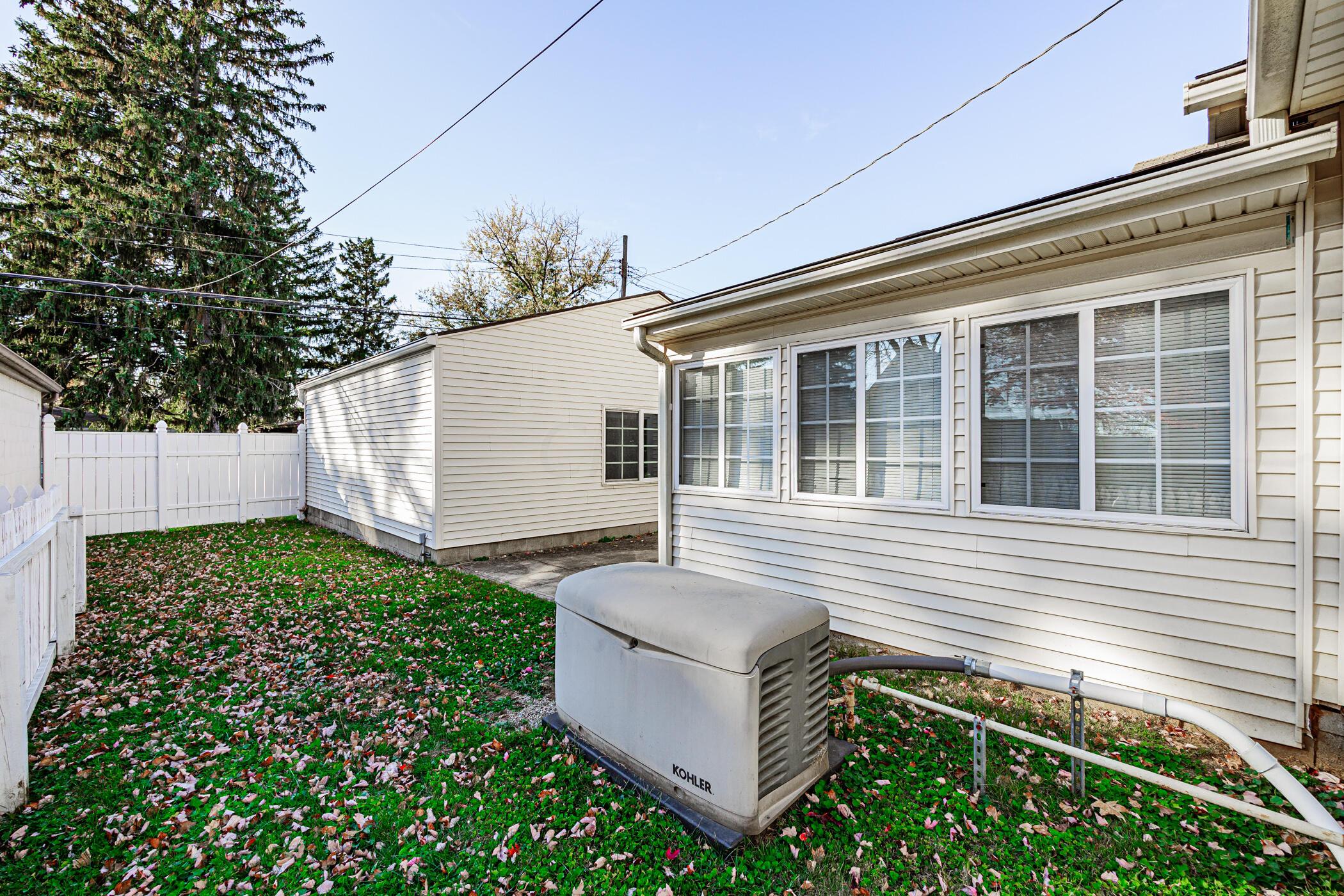 813 Gladden Road Columbus, OH 43212 - Photo 52 of 60 813 Gladden Rd 015