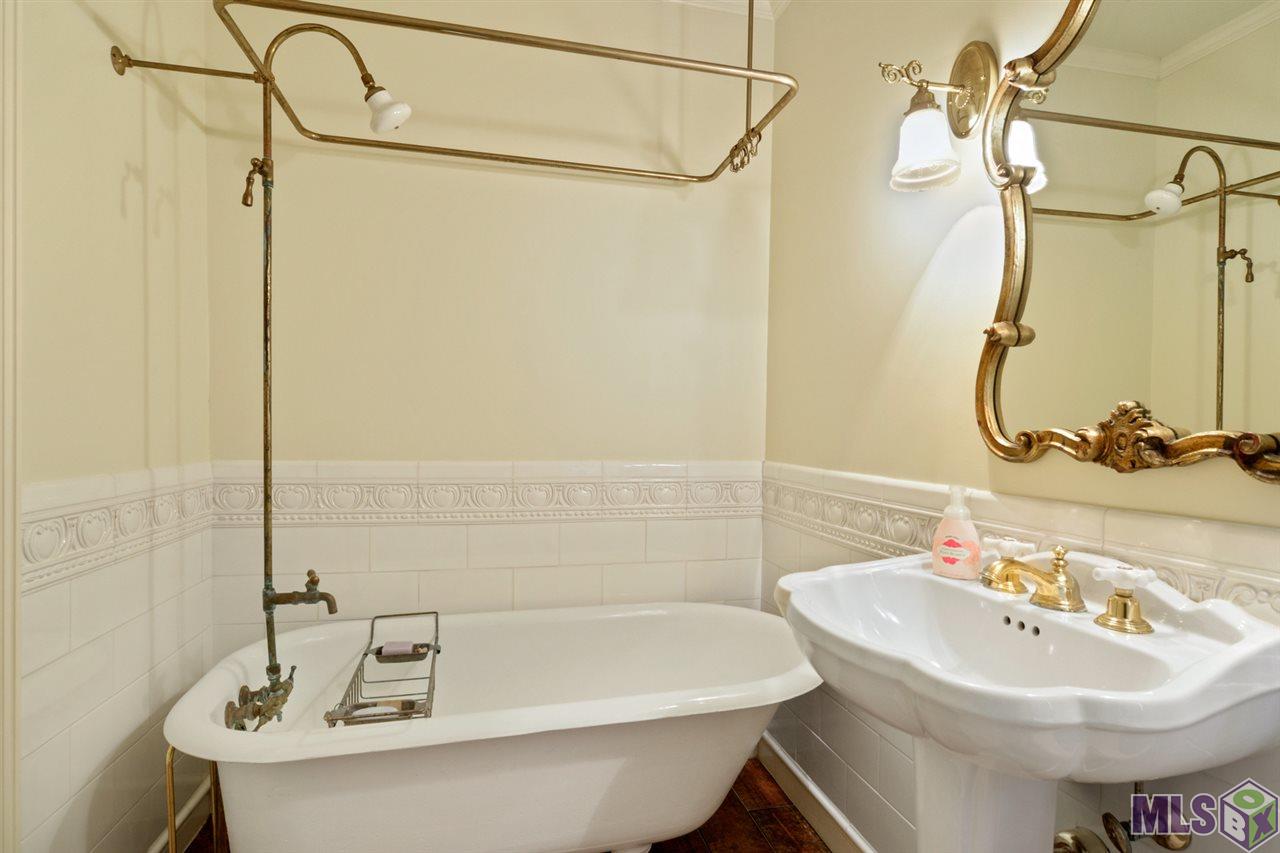 13068 Highway 416 Rougon, LA 70773 - Photo 15 of 35