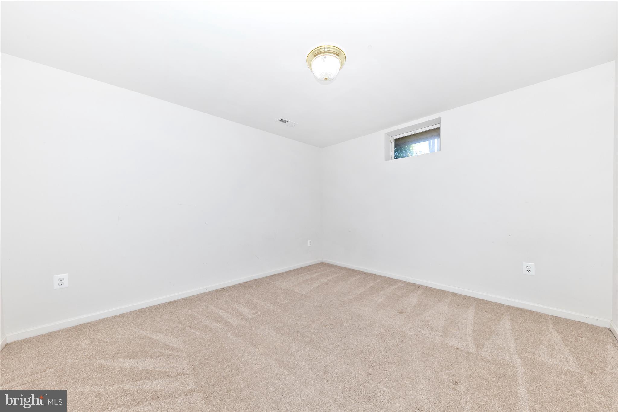 100 Sunlight Drive Frederick, MD 21702 - Photo 27 of 41 Lower Bedroom