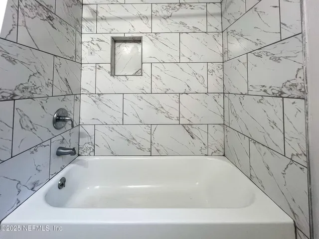 $999 | 3220 Myra Street, Jacksonville, FL 32205