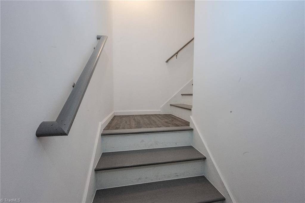 6880 Big Tree Road Liberty, NC 27298 - Photo 6 of 33