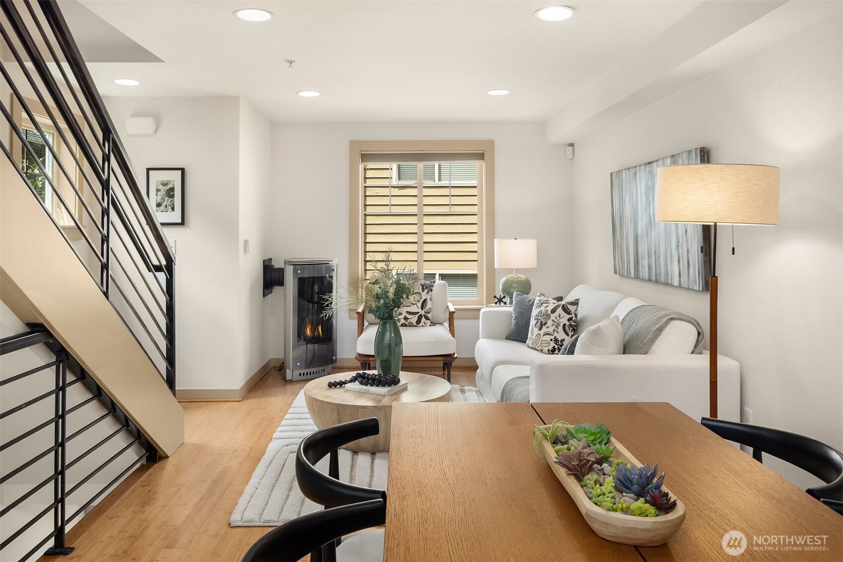 916 North 73rd Street, Unit A Seattle, WA 98103 - Photo 12 of 34