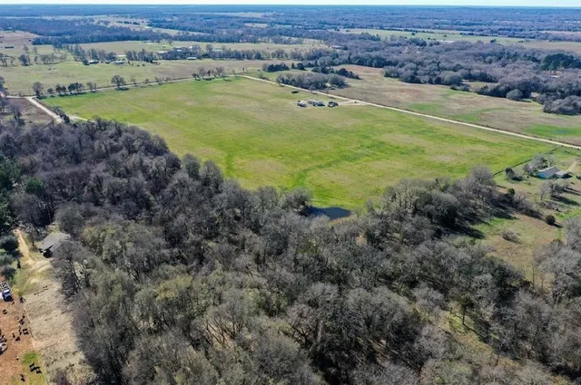 $85,800 | 7 County Road, Telephone, TX 75488