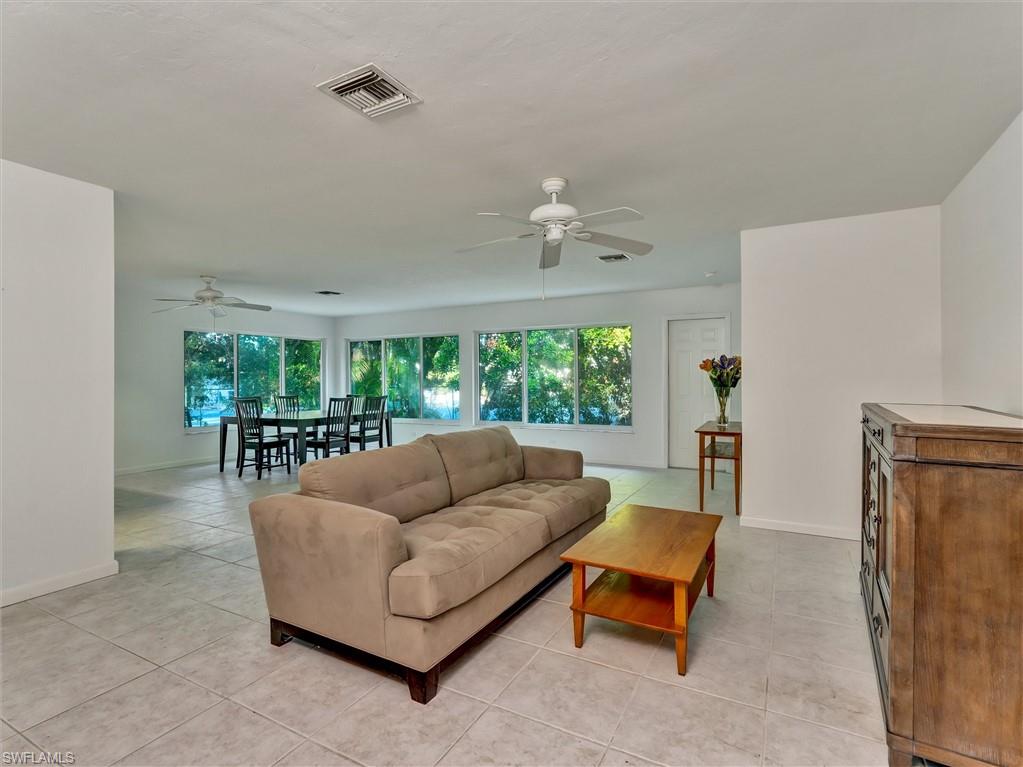 205 Georgetown Boulevard, Unit 23 Naples, FL 34112 - Photo 8 of 42