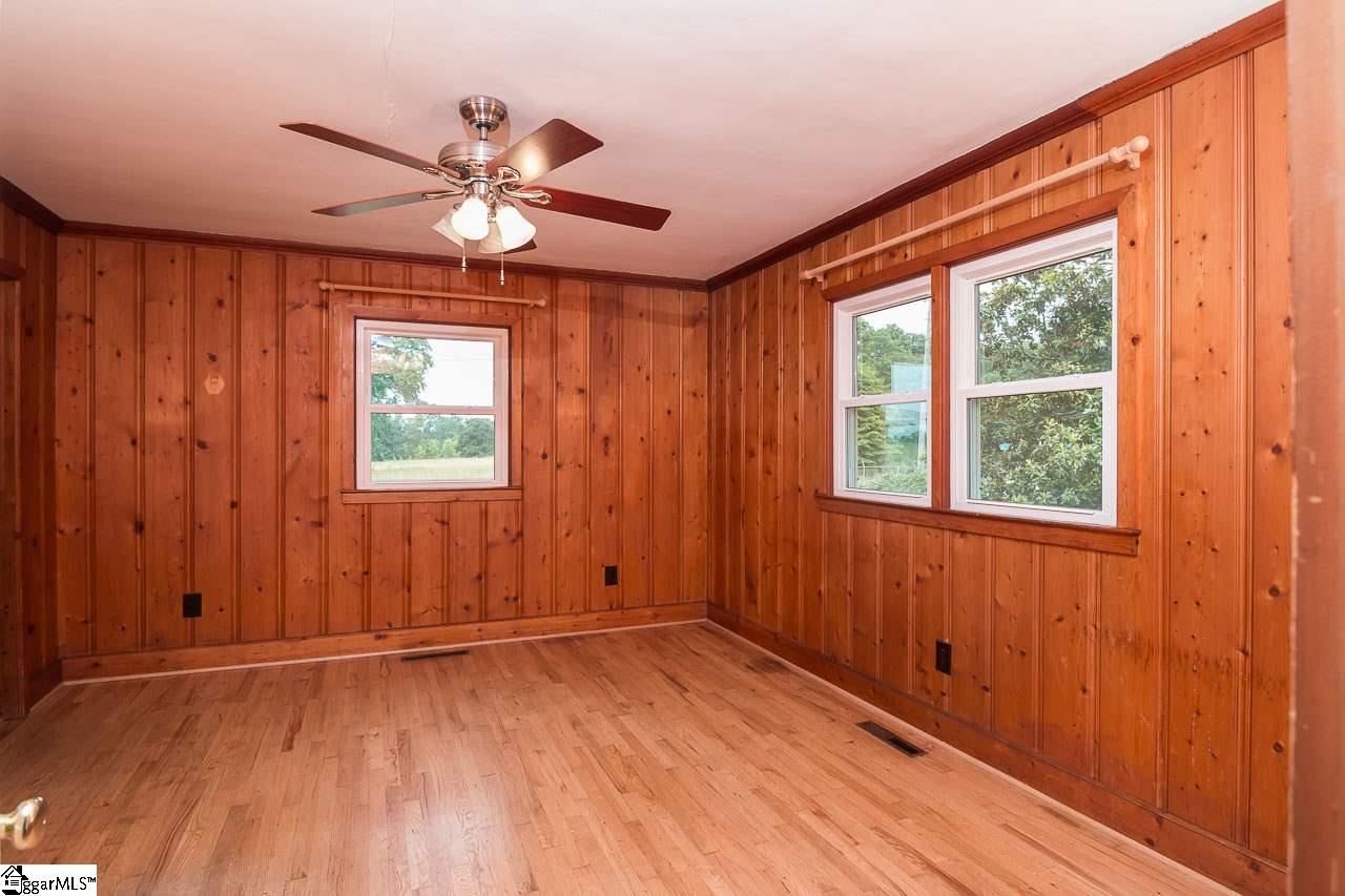 403 Pine Street Clinton, SC 29325 - Photo 6 of 15 Gallery Image 6