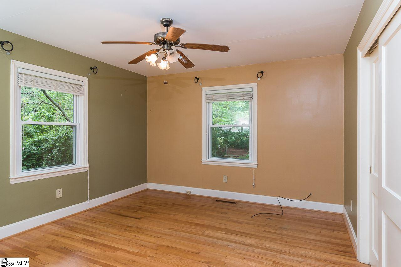 403 Pine Street Clinton, SC 29325 - Photo 8 of 15 Gallery Image 8