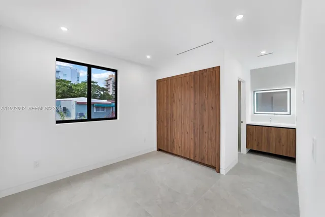 $1,550,000 | 2610 Southwest 17th Street, Miami, FL 33145