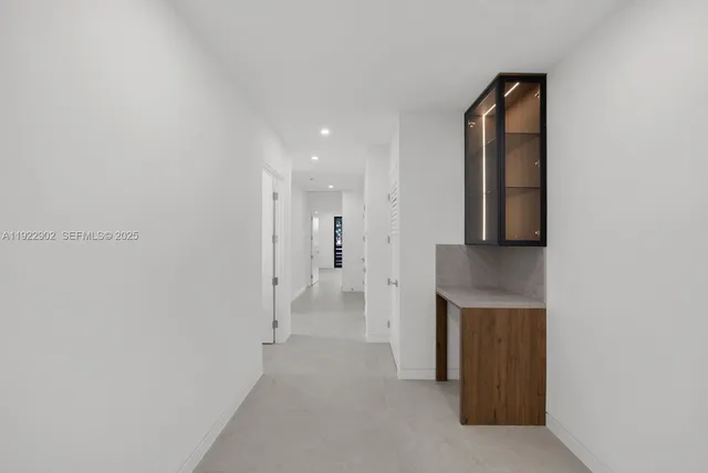 $1,550,000 | 2610 Southwest 17th Street, Miami, FL 33145