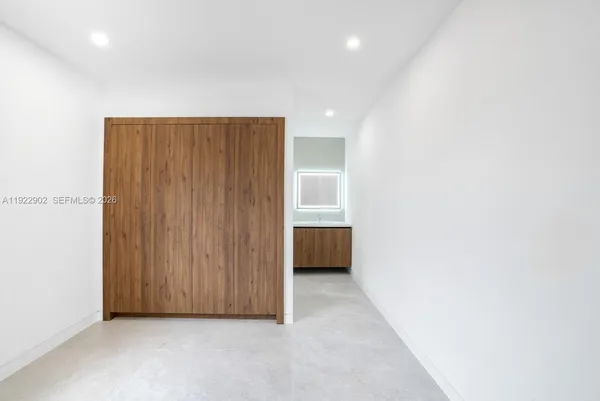 $1,500,000 | 2610 Southwest 17th Street, Miami, FL 33145