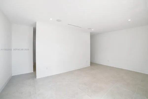 $1,500,000 | 2610 Southwest 17th Street, Miami, FL 33145