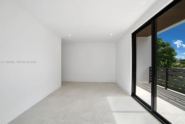 $1,500,000 | 2610 Southwest 17th Street, Miami, FL 33145