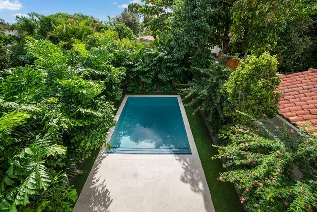 $1,550,000 | 2610 Southwest 17th Street, Miami, FL 33145