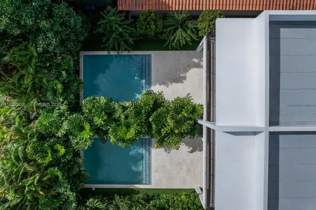 $1,550,000 | 2610 Southwest 17th Street, Miami, FL 33145