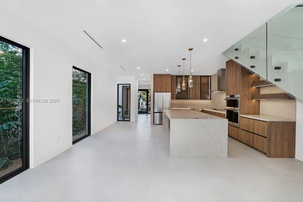 $1,500,000 | 2610 Southwest 17th Street, Miami, FL 33145