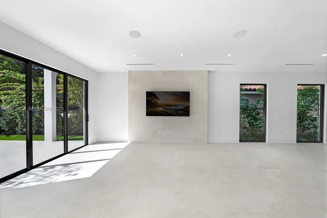 $1,550,000 | 2610 Southwest 17th Street, Miami, FL 33145