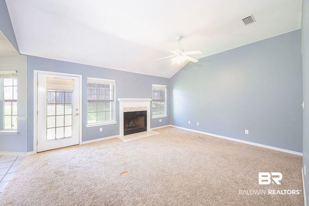 104 Perry Circle Daphne, AL 36526 - Photo 4 of 18 Great room