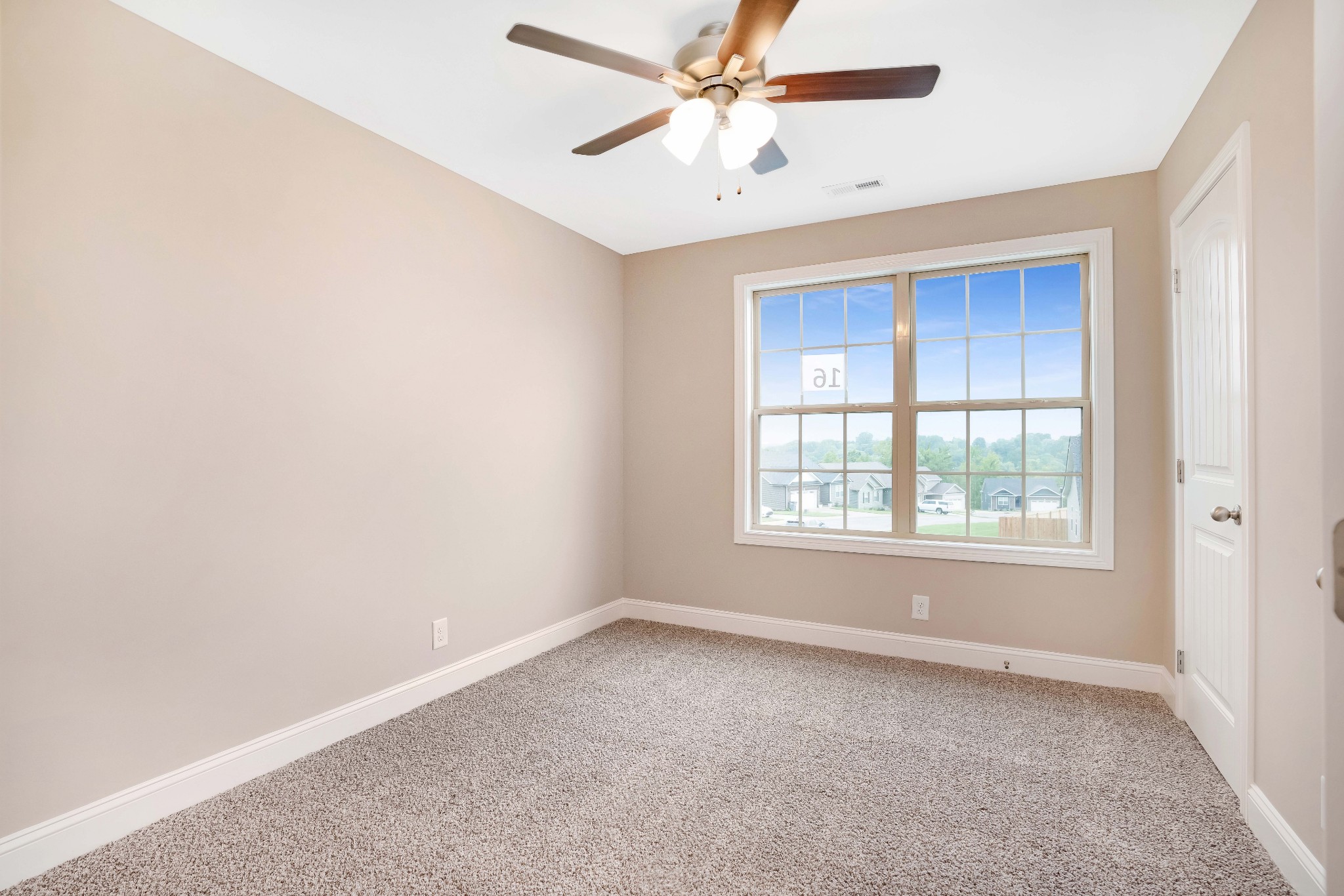 1160 Racker Drive Clarksville, TN 37043 - Photo 16 of 25 Gallery Image 16