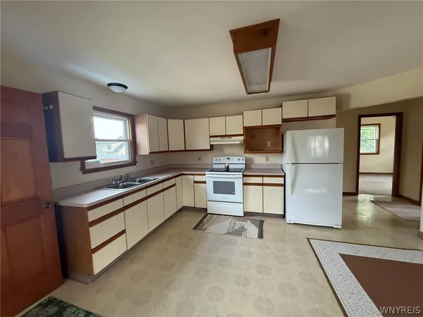 $259,900 | 54 Knowlton Avenue, Lackawanna, NY 14218