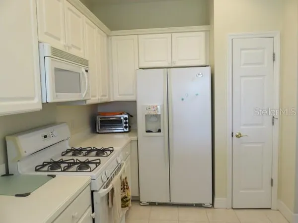 $3,495 | 9720 Sea Turtle Terrace, Unit 201, Bradenton, FL 34212