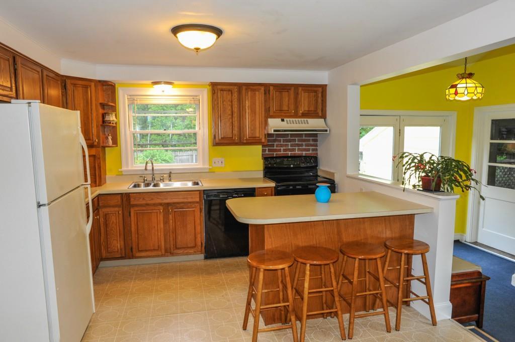 6 Meadowview Road Cumberland Center, ME 04021 - Photo 3 of 17 Kitchen