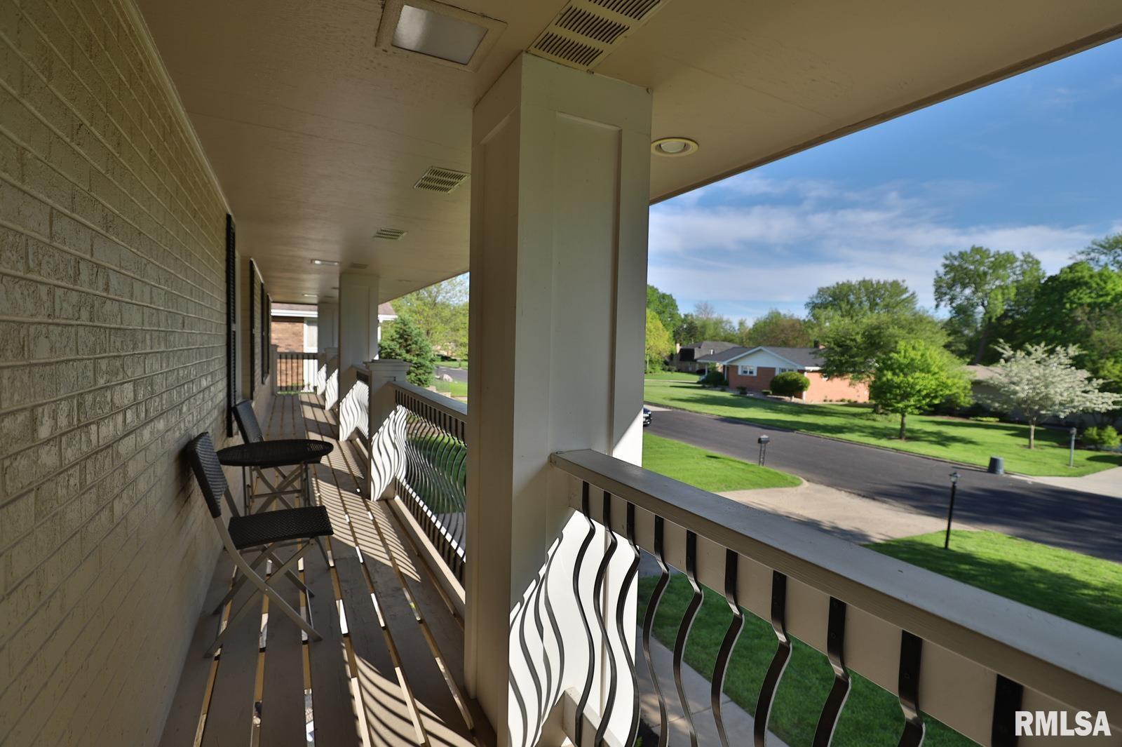 415 West Wolf Road Peoria, IL 61614 - Photo 4 of 48 Gallery Image 4