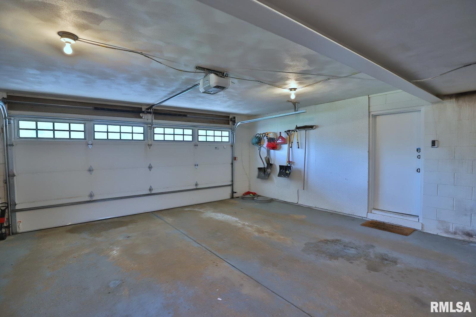 415 West Wolf Road Peoria, IL 61614 - Photo 43 of 48 Gallery Image 43