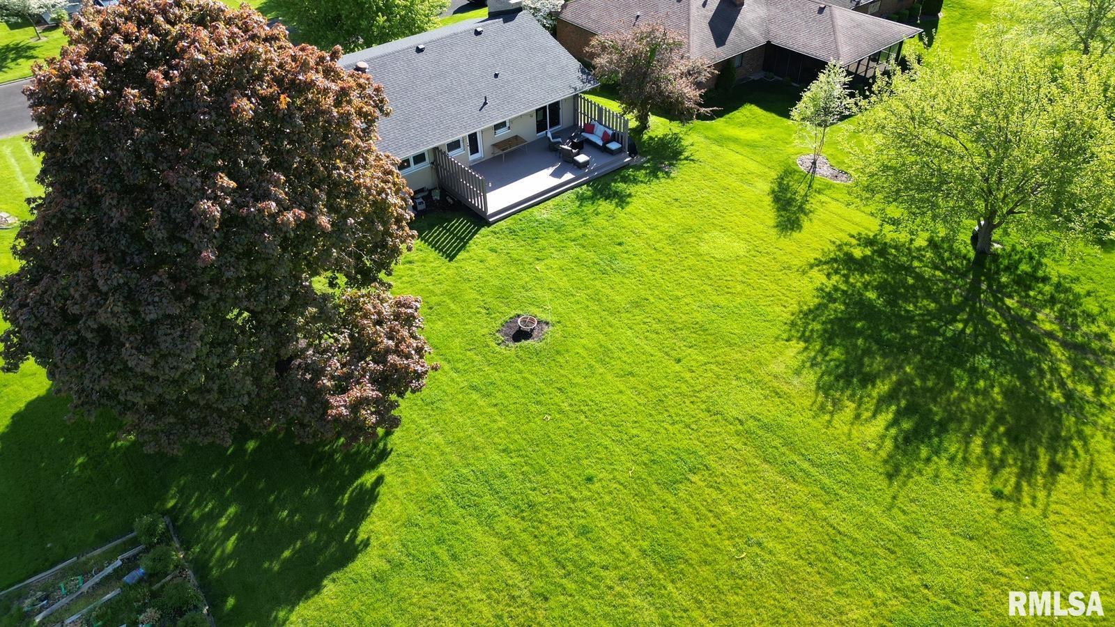 415 West Wolf Road Peoria, IL 61614 - Photo 6 of 48 Gallery Image 6