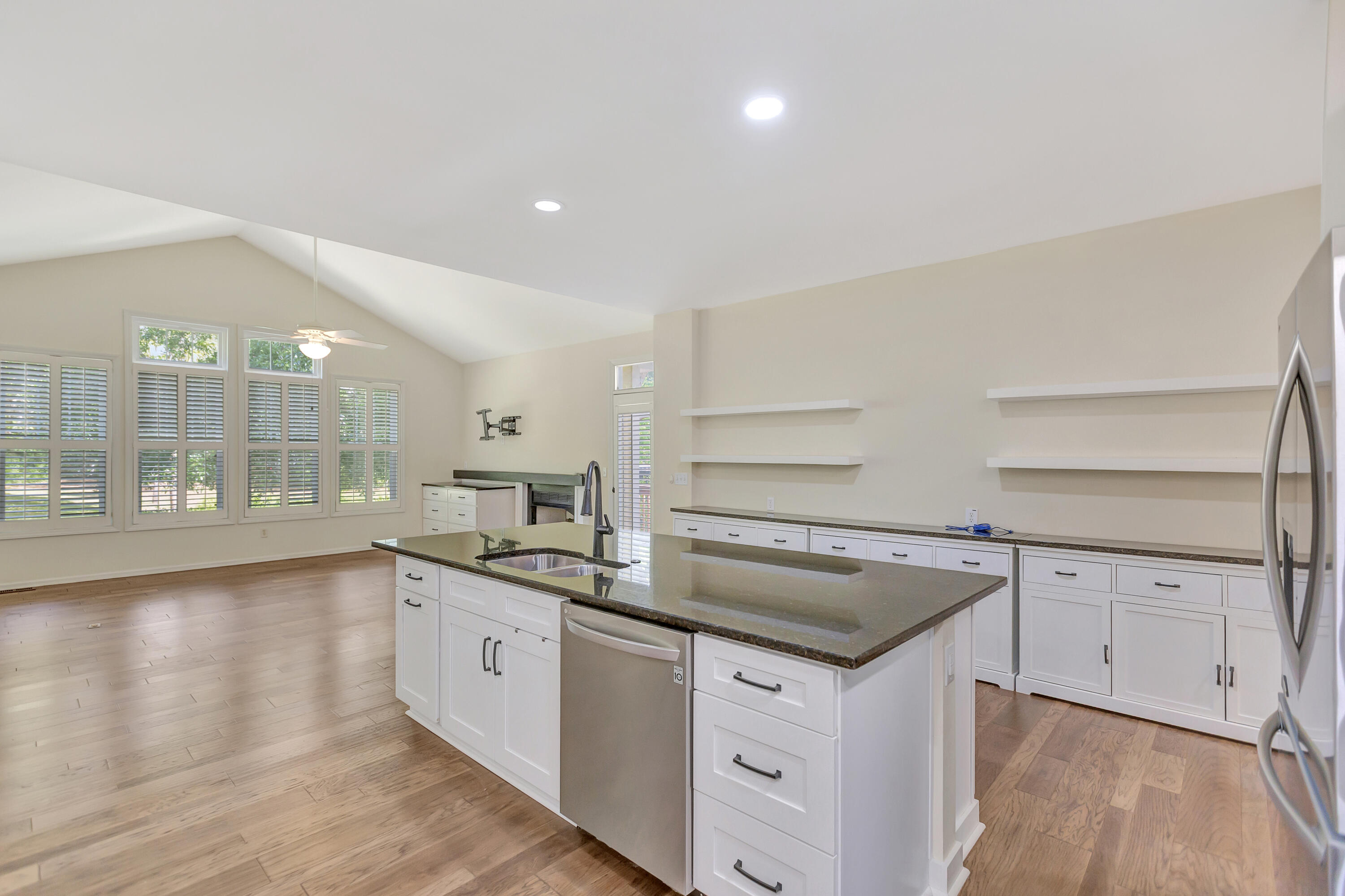 1075 Barfield Street Daniel Island, SC 29492 - Photo 17 of 55 296A6254
