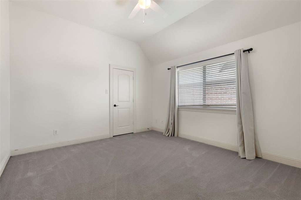 11292 Berkeley Hall Lane Frisco, TX 75033 - Photo 29 of 33