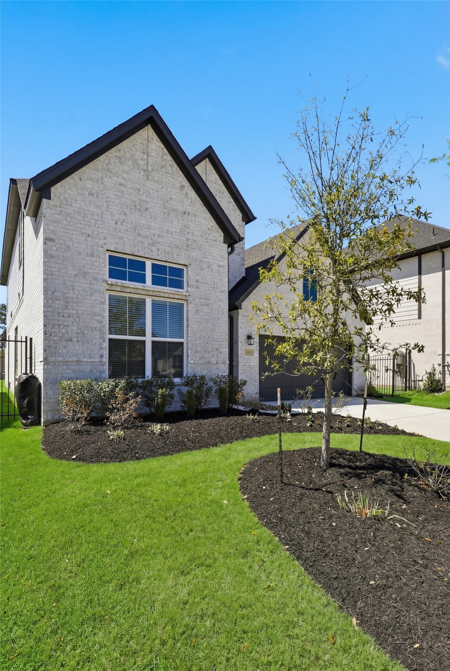 26923 Arethusa Court Spring, TX 77389 - Photo 4 of 44 Experience elegance in this beautifully upgraded home, located in a peaceful cul-de-sac. Featuring impressive 8-foot craftsman doors, custom accent walls upgraded fixtures, tray ceilings in the primary suite for added luxury.